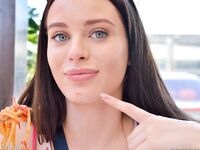 Focus On Anal photos (Lana Rhoades)