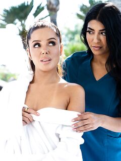 Vanna Bardot And Jasmine Sherni Can't Stop Licking Each Other