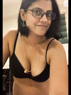 Telugu aunty hot seducing photos