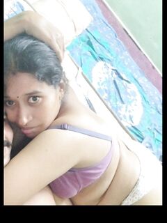 Housewife bra photos